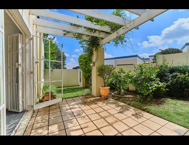 2 BEDROOM SIMPLEX SOLD IN PRESIDENT RIDGE